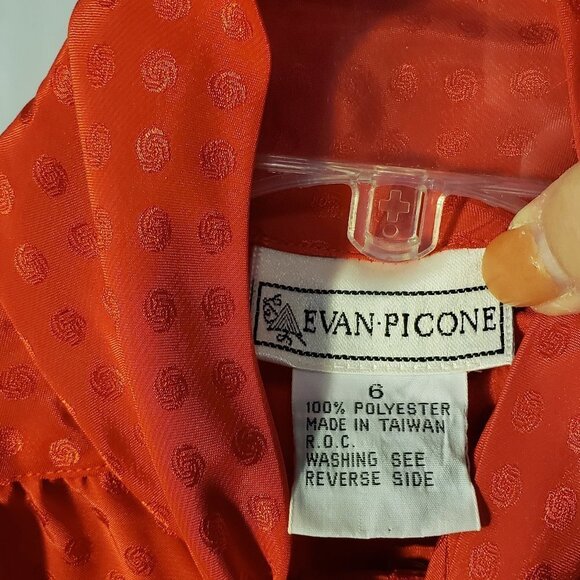 Ladies Vintage Evan PIcone Blouse w/Tie in Red w/Red Circles - 6 - Picture 4 of 4